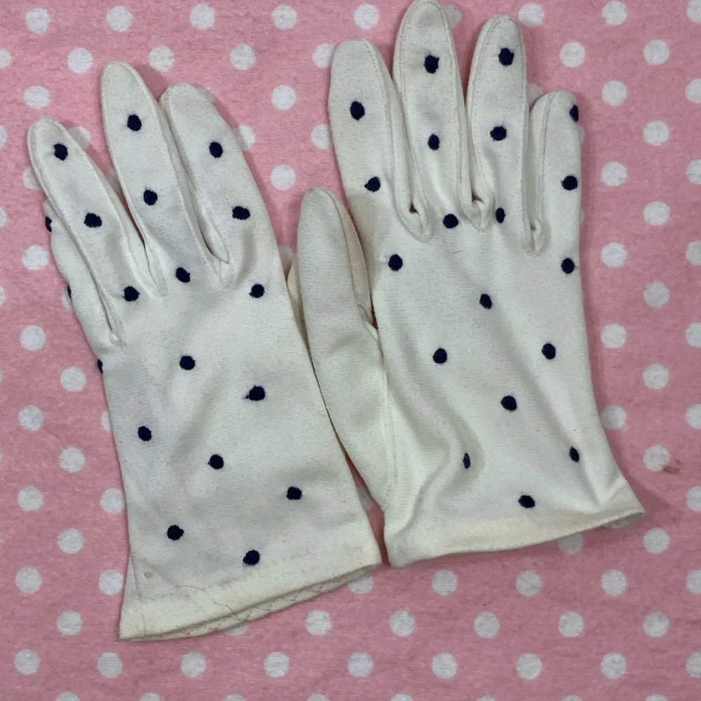 Polka Dot Gloves